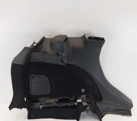 Trunk/boot lower side trim panel