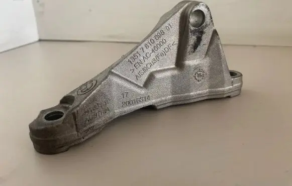 BMW 5 F10 F11 Engine mounting bracket 24168110 20016314
