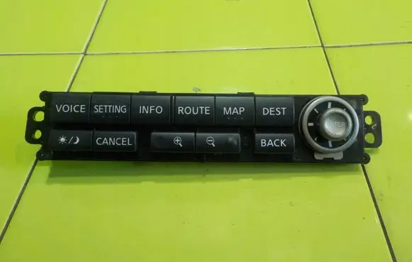 Nissan X-Trail T30 Other switches/knobs/shifts 28395ES60A PP143