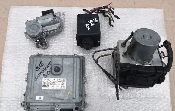 Mercedes-Benz Sprinter W906 Engine ECU kit and lock set A6421501477 A0004468289