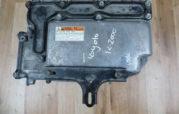 Toyota Auris E180 Voltage converter inverter G920076030