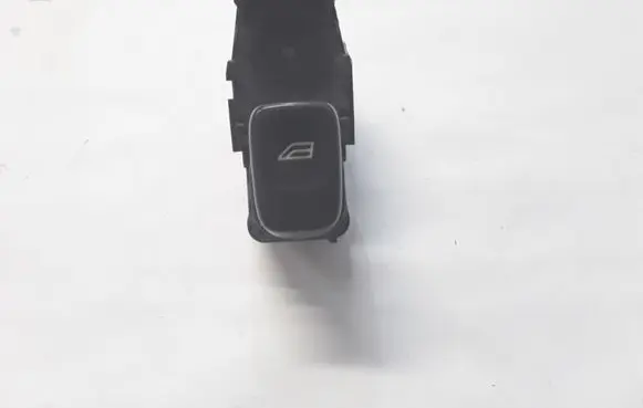 Volvo XC90 Electric window control switch 8685288