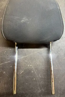 Jeep Grand Cherokee WL Front seat headrest