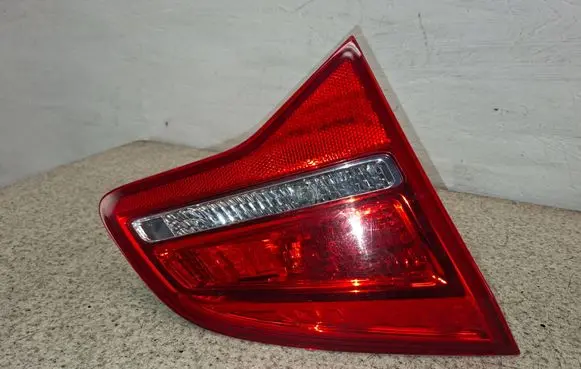 Opel Meriva B Tailgate rear/tail lights 21629003 PL2547