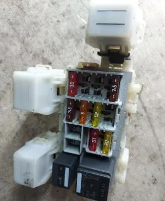 Ford Galaxy Fuse box set 6G9T14B192CA BS7T14K131CA 15511699