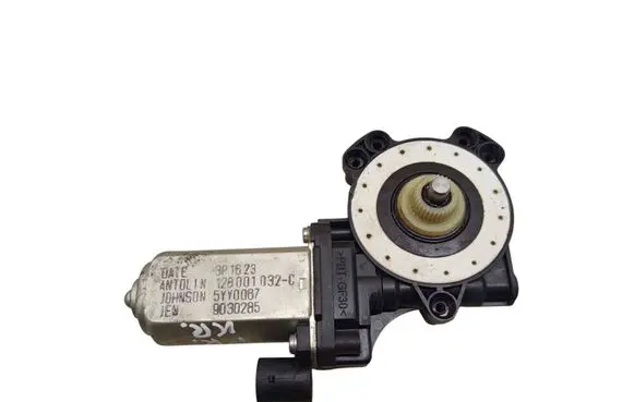 Opel Movano B Front door window regulator motor 3P1623 5YY0067 128001032C