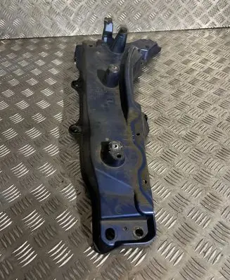 Fender mounting bracket