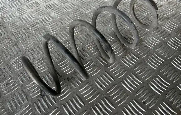 Toyota Yaris Rear coil spring