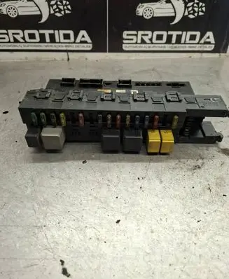 Mercedes-Benz E W211 Fuse module 2115455301 5DK00804727