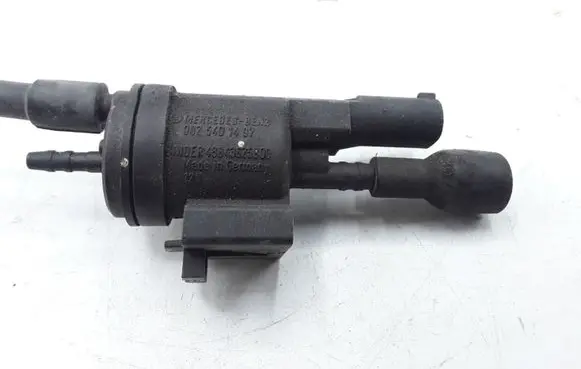 Mercedes-Benz C W203 Vacuum valve 0025401497 48B43625B00