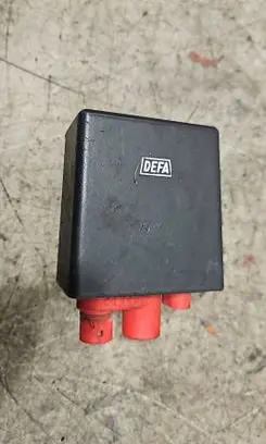 Volkswagen Transporter - Caravelle T5 Battery charger (optional) 450020
