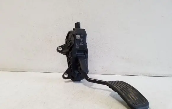 Toyota Corolla E210 E21 Accelerator throttle pedal 7811002191 21305A2 30623930406