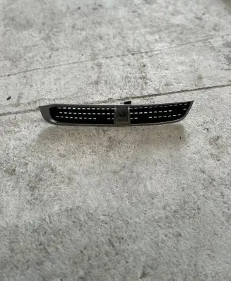 Opel Antara Fender grill 22737872 C105C1451