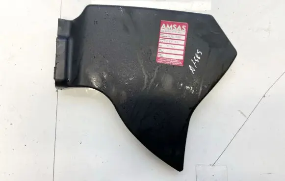 Volkswagen PASSAT B5 Engine cover (trim) 058133849