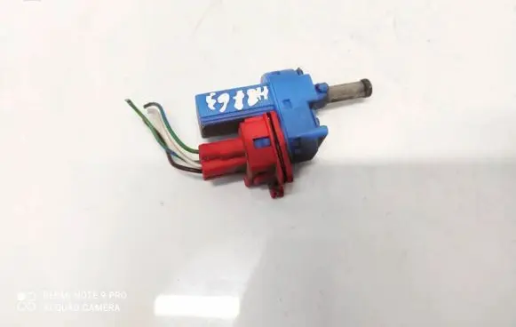 Clutch pedal sensor