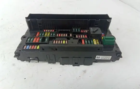 BMW 5 F10 F11 Fuse module 9252815 1670488 1670487