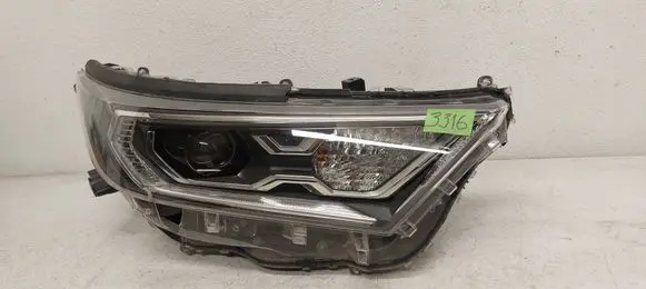 Toyota RAV 4 (XA50) Headlight/headlamp 7444NA