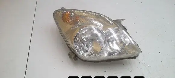 Toyota Corolla Verso E121 Headlight/headlamp