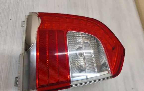 Volvo XC70 Rear/tail lights