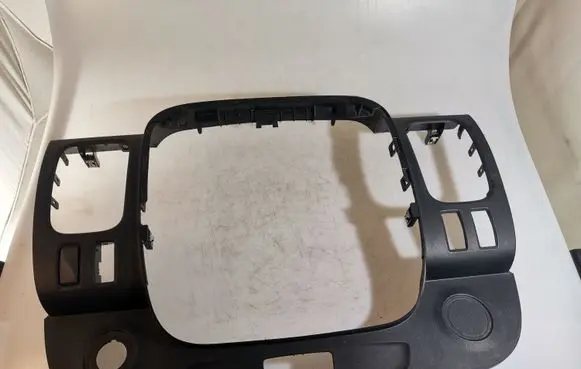 Opel Vivaro Radio/GPS head unit trim 682607479R 682608675R 682607999R