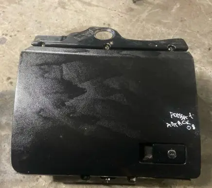 Volkswagen Passat Alltrack Glove box 3C1857114 P0108696 00024226