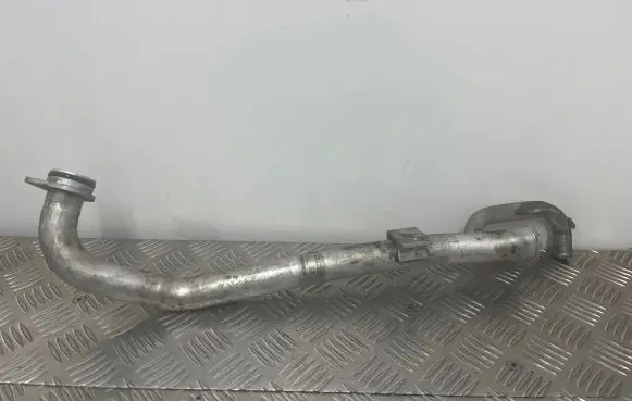 Audi A8 S8 D4 4H Engine coolant pipe/hose 079121070CF