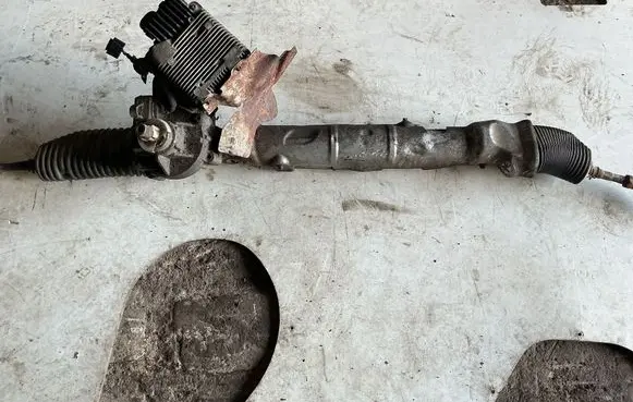 Mercedes-Benz A W169 Steering rack 99510304