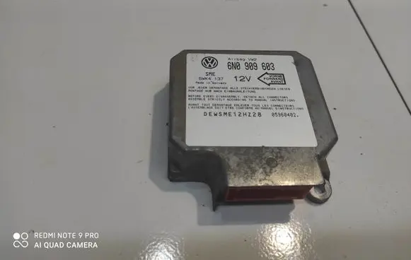 Volkswagen Golf III Airbag control unit/module 6N0909603 05960402