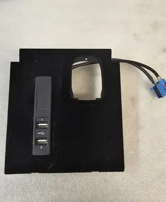 USB socket connector