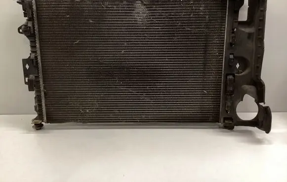 Volvo V70 Coolant radiator 31368059