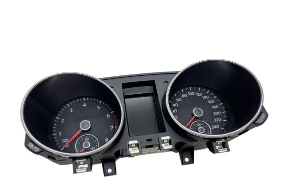 Volkswagen Golf VI Speedometer (instrument cluster) 5K0920873