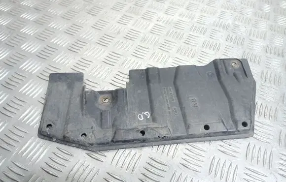 Mitsubishi Lancer VIII Front bumper skid plate/under tray MN154382