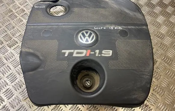 Volkswagen Golf IV Engine cover (trim) 038103925