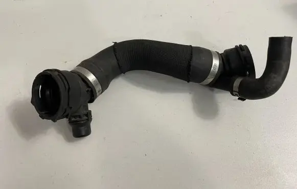 BMW X5 E70 Engine coolant pipe/hose 7794154