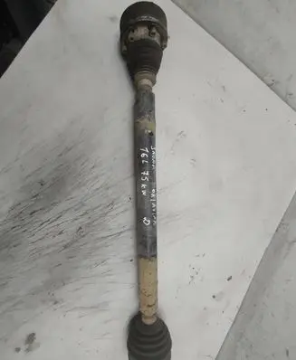 Skoda Octavia Mk2 (1Z) Front driveshaft 