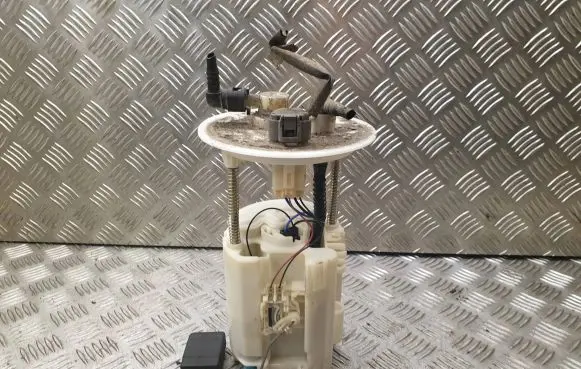 Toyota Prius (NHW20) In-tank fuel pump 7702047040
