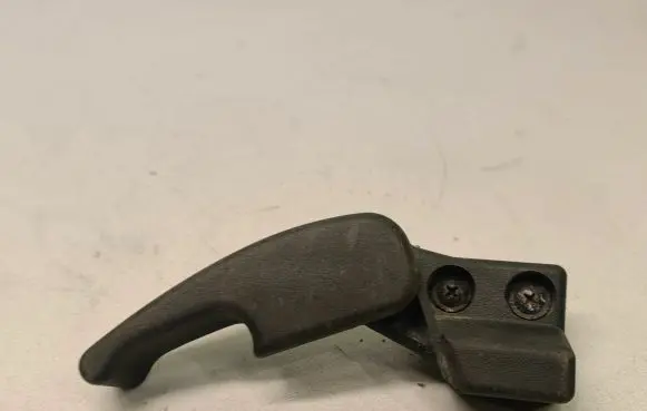 Volkswagen Golf III Engine bonnet (hood) release handle 1H1823533