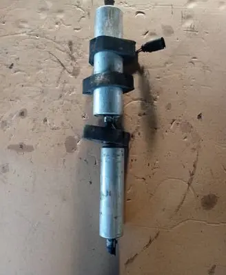 Audi A4 S4 B8 8K Mechanical fuel pump 8K094509