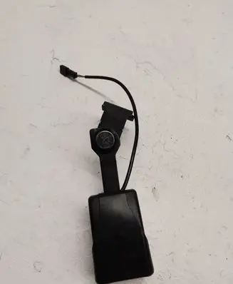 BMW X5M F85 Rear seatbelt buckle 7395076