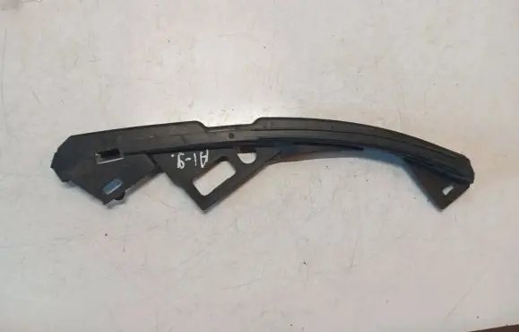 Volvo V50 Front bumper mounting bracket 30744957