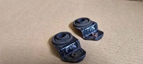 Suzuki Ignis Radiator mount bracket 1787880G00