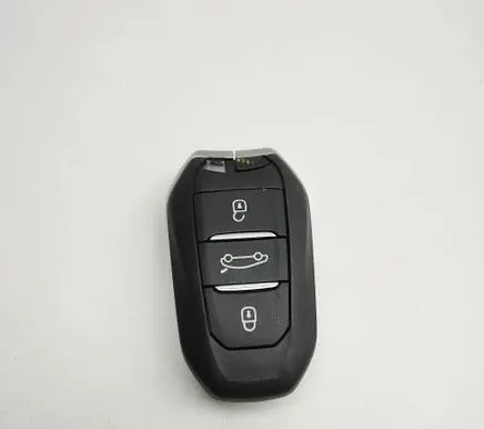 Opel Mokka B Ignition key/card 9840153480