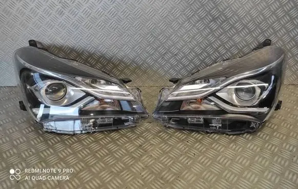 Toyota Yaris Headlight/headlamp 0D1970D198 0D1990D200