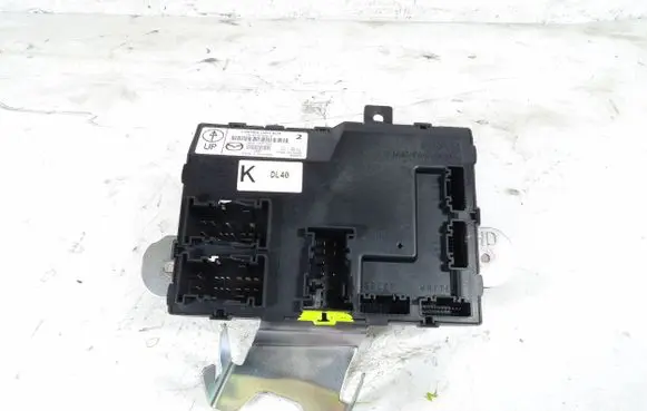 Mazda 2 Engine control unit/module DL40-67560-B