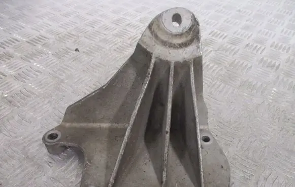 Ford Transit - Tourneo Connect Engine mount bracket 7R336037BA