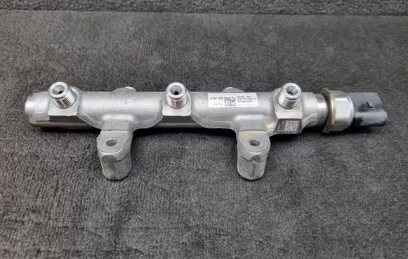 Audi Q7 4M Fuel main line pipe 059130089CS 04L906054 059130089EJ