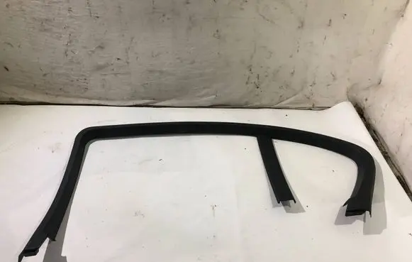 BMW 5 E60 E61 Rear door window/glass frame 7033648 14121810 PA6AGF15