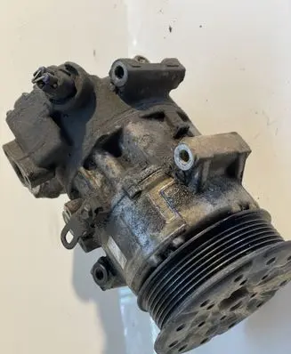 Toyota RAV 4 (XA50) Air conditioning (A/C) compressor (pump) 5SE12C 4472601253