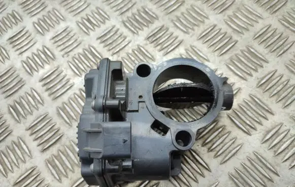 BMW 2 F45 Throttle valve 851245204