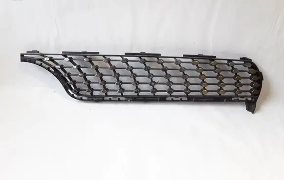 Mercedes-Benz CLA C117 X117 W117 Front grill A1178880760 285200021